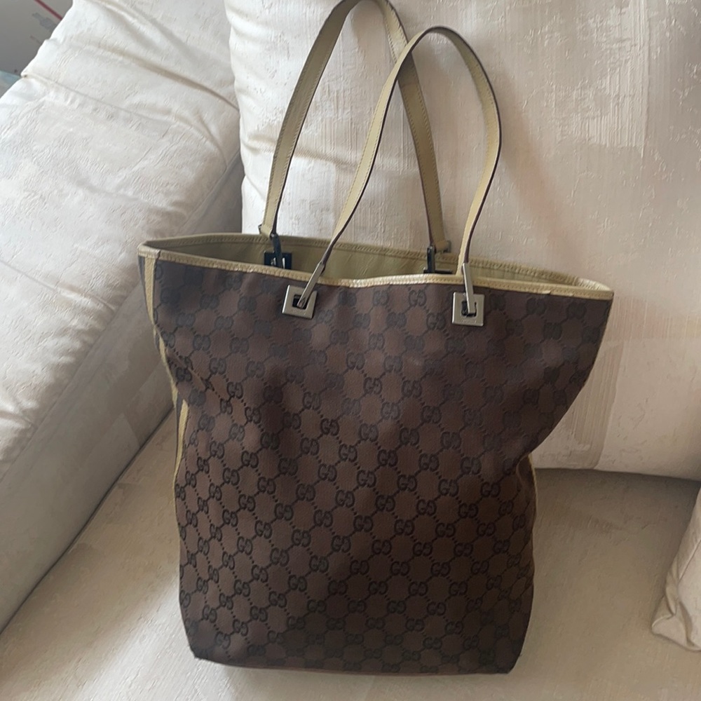 Gucci Signature Canvas Tote Bag